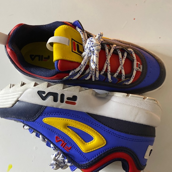 Women FILA Disruptor Shoes Size 7.5 Red Yellow
White Blue - Picture 9 of 9